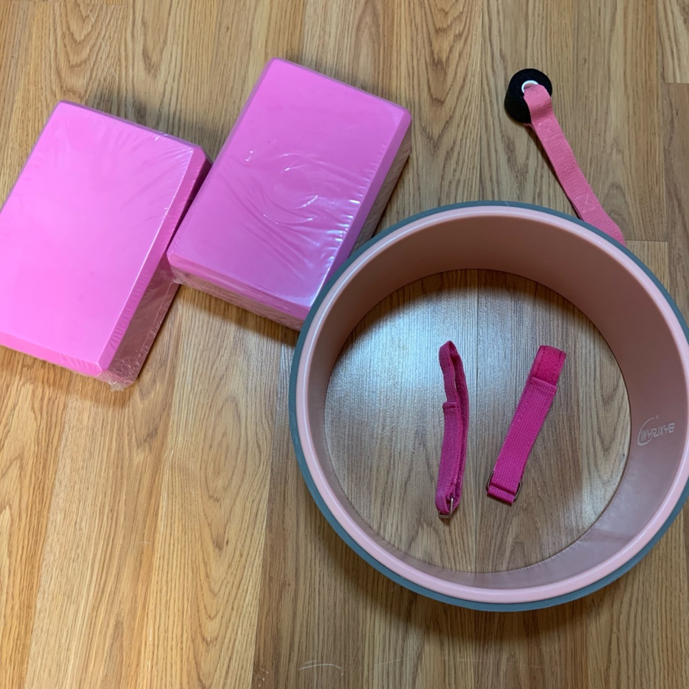 Pink Yoga Wheel and Blocks Set